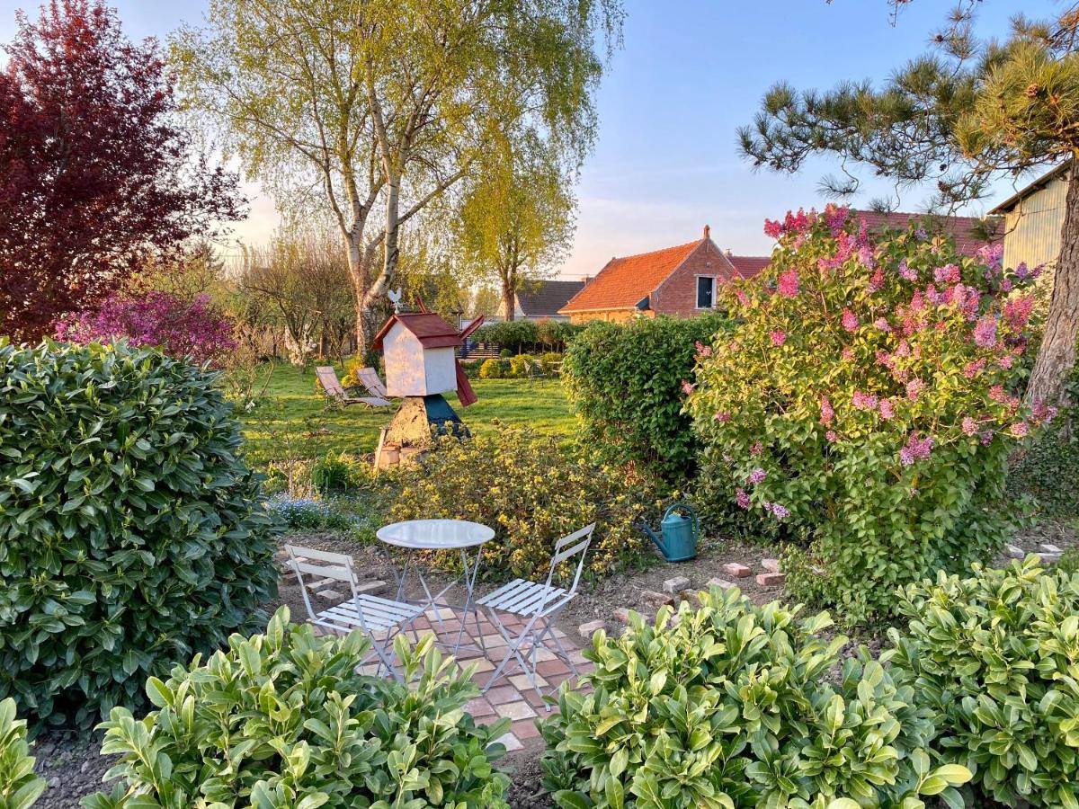 Aux 2 Girouettes Bed & Breakfast Merville  Eksteriør bilde